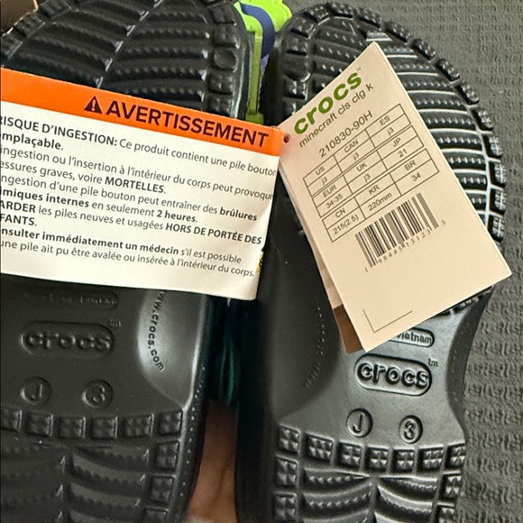 CROCS Vibrant Green Clogs Minecraft light up NWT - Picture 4 of 5